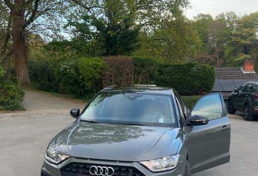 Audi Sportback 30 TFSI S line