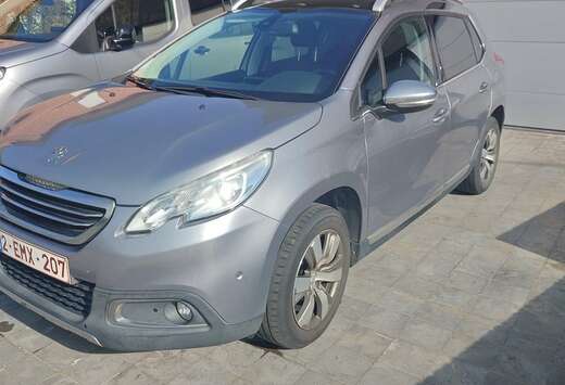 Peugeot PureTech 82 Allure