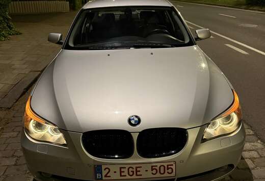 BMW 520i