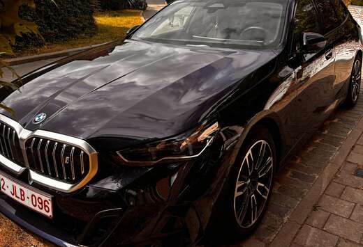 BMW i5 Touring 83.9 kW eDrive40 M Edition M Edition