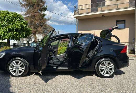 Volvo S60 2.4 Turbo - D Momentum