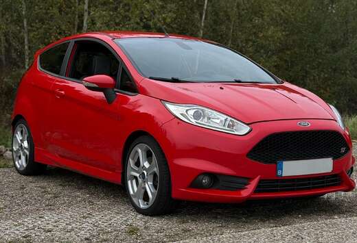 Ford Fiesta 1.6 EcoBoost mit Leder-Sport-Paket ST