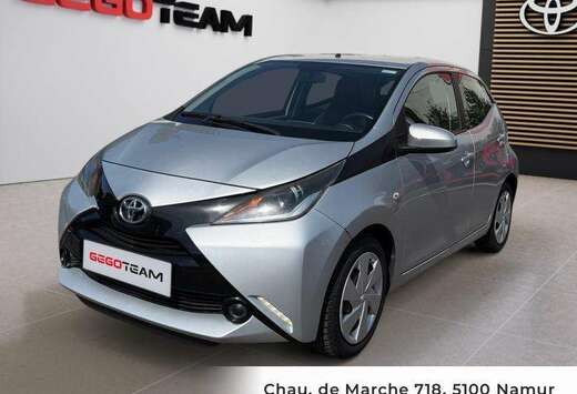 Toyota x-play
