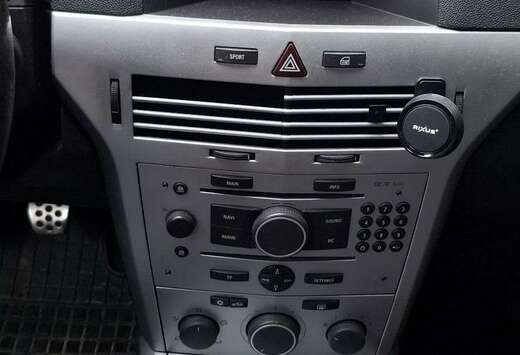 Opel 1.6i XEP 16v Elegance