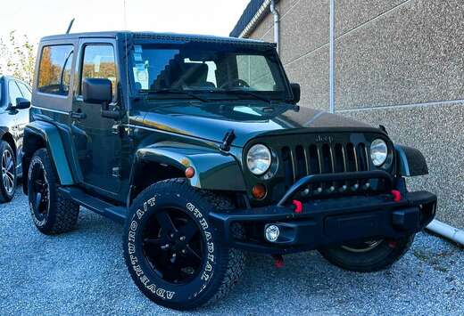 Jeep Wrangler 2.8 CRD Sahara Bte-AUTO UTILITAIRE