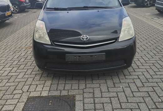 Toyota 1.5 Business Airconditioning -Cruise control