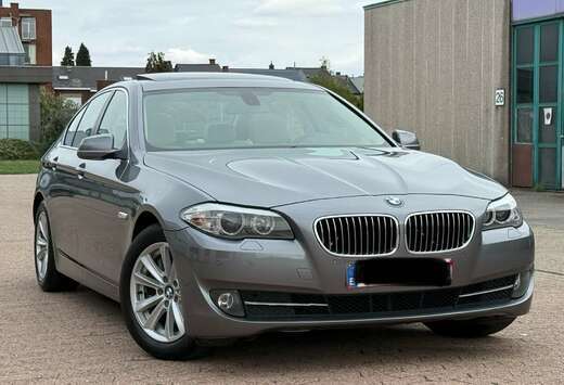BMW D 3L Xenon // Toit Ouvrant // Navigation Système