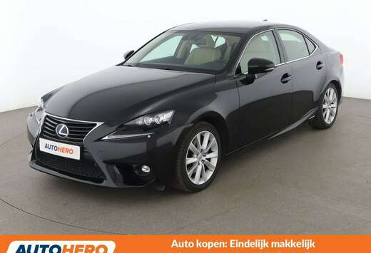 Lexus IS 300h
