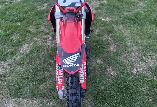 Honda HONDA 250 CRF 2024 édition Carbon  Actuellemen ...