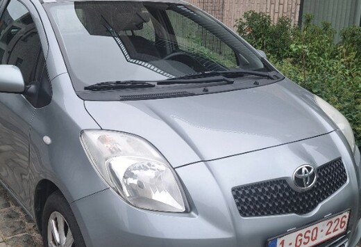 Toyota Yaris 1.33 VVT-I 64kW 5d 2008