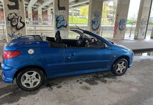 Peugeot CC 1.6i 16V A