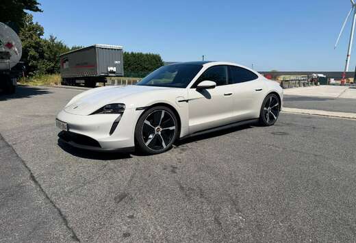 Porsche Taycan 93.4 kWh Taycan 4S