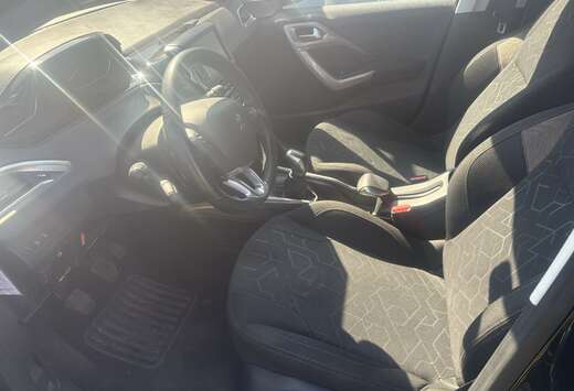 Peugeot 1.2i PureTech Allure S&S