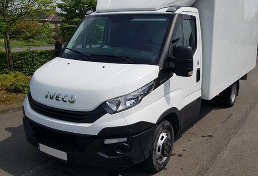 Iveco Meubelbak+Laadklep / €14.500 excl. BTW / Airc ...