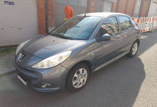 Peugeot 206  1.4i Trendy