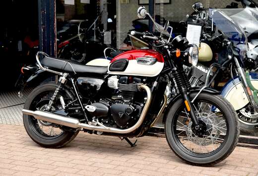 Triumph ***MOTO VERTE***