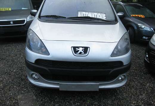 Peugeot 1.4i automatique clim 62 000km garantie 1 an