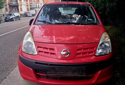 Nissan 1.0i  essence  2010 1er propriétaire  217kms