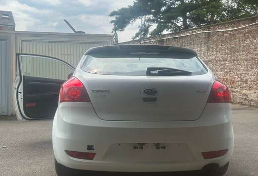 Kia pro Ceed 1.6 CRDi 136 ISG Spirit