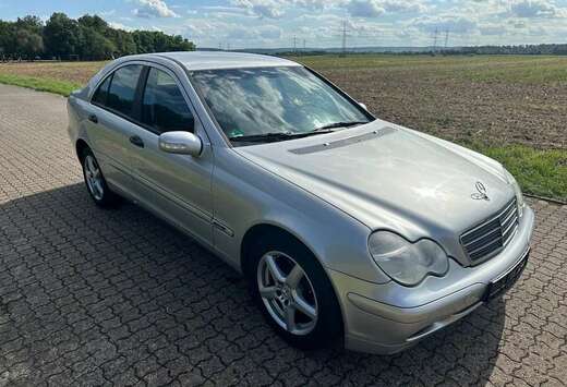 Mercedes-Benz C 180 Classic