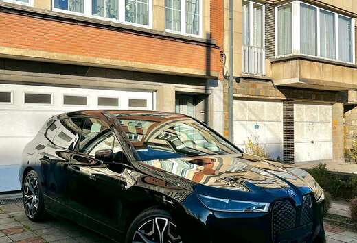 BMW iX xDrive40/ Full Option/ M Pack/