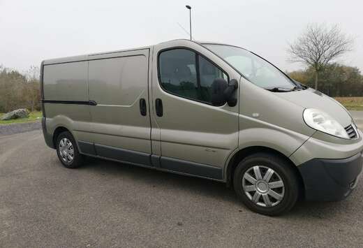 Renault 2.0 dCi 29 L1H1 Confort