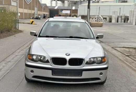 BMW 318i