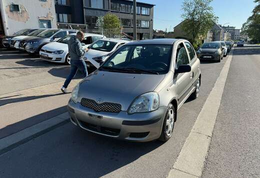 Toyota 1.3i VVT-i 16v Linea Luna**12M GARANTIE**