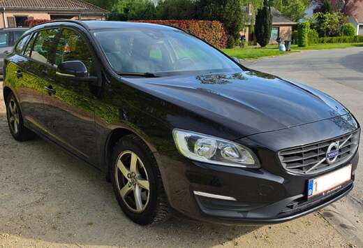 Volvo V60 2.0 D2 Dynamic Edition (No Fleet)