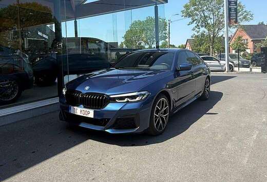 BMW 530e m-sport plugin camera leder pdc 215KW