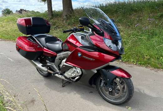 BMW Vermilion Red