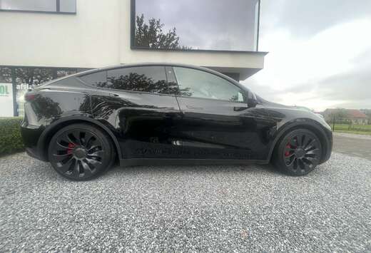 Tesla 72.5 kWh Dual Motor Performance (377 kW)