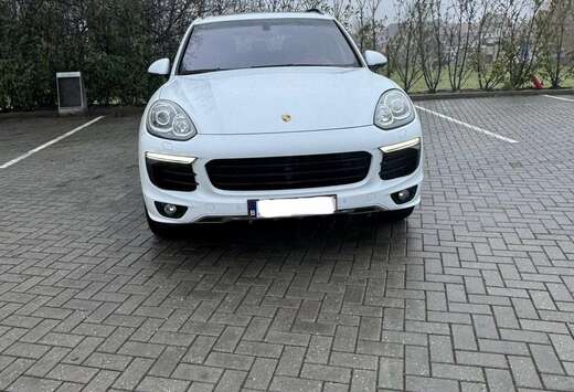 Porsche 3.0i V6 PHEV S Tiptronic (306 kW)