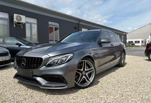 Mercedes-Benz C 63 AMG