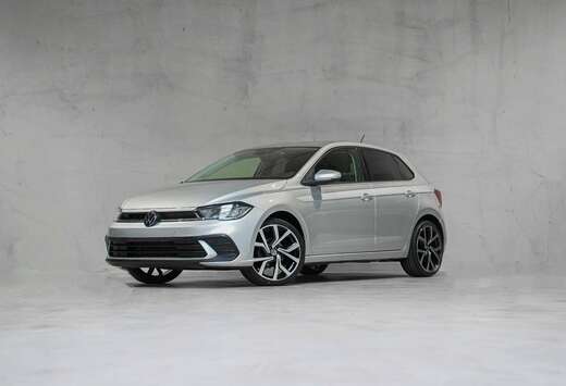Volkswagen ✖ AUTO | 18\' R-LINE | APPLE CARPLAY | F ...