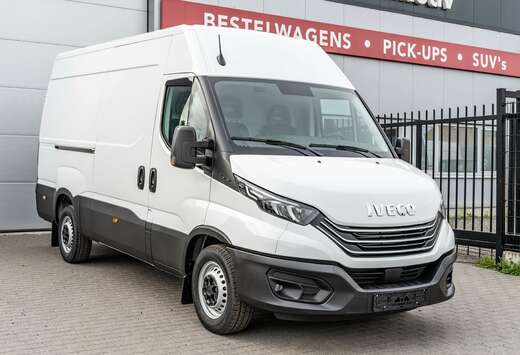 Iveco 35S14 L3H2 - Navi / Trekhaak 3,5T - 36.000 ex