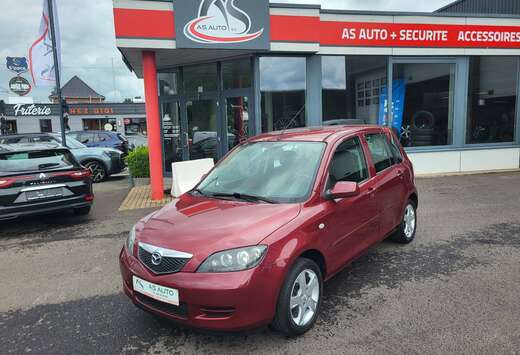 Mazda 5P 1.4i 16v 80cv