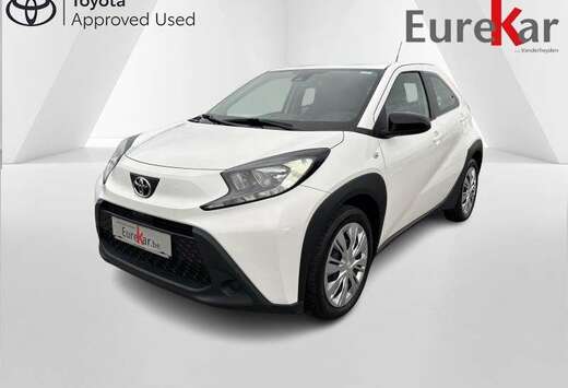 Toyota 1.0 VVT-I X PLAY CVT