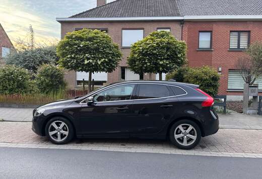 Volvo V40 D2 Summum