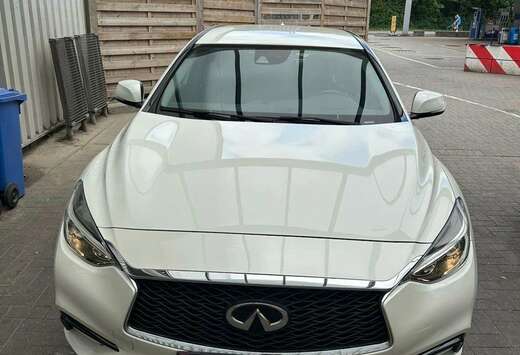 Infiniti 1.5d Premium Tech Gallery White