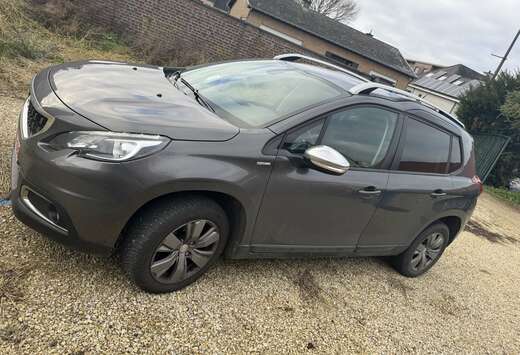 Peugeot 1.2i PureTech Style