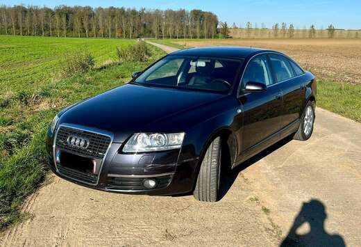 Audi 2.4i V6 24v Quattro