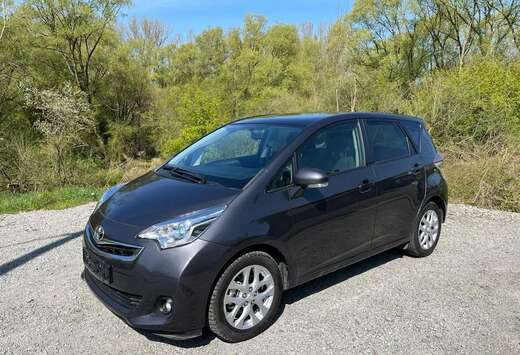 Toyota 1.33 VVT-i Skyview 99PK 2016 slechts 51.820 KM