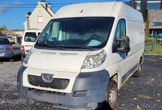 Peugeot 2.2HDI 96kw/130pk L2H2 2012  EERST LEZEN