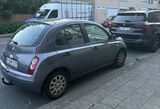 Nissan 1.2i Visia
