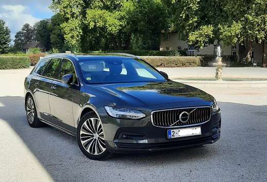 Volvo V90 D3 Momentum Pro