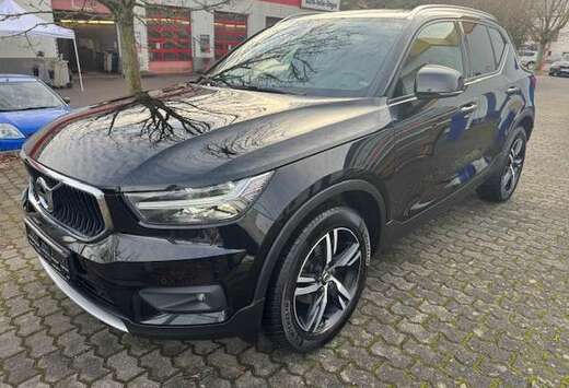 Volvo VOLVO XC40 MOMENTUM PRO NAVI LEDER LED KAMERA M ...