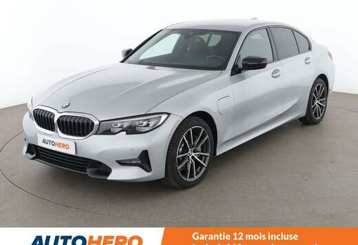 BMW 330e Sport Line