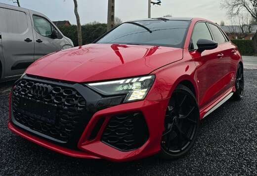 Audi RS3 TFSI Sportback quattro S tronic