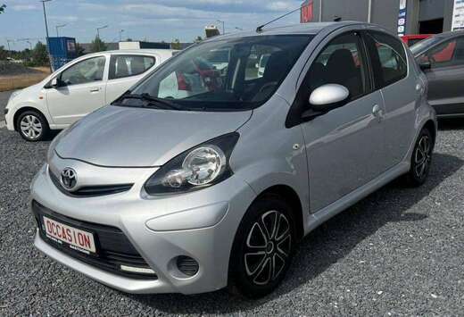 Toyota Aygo 1.0i Color Edition